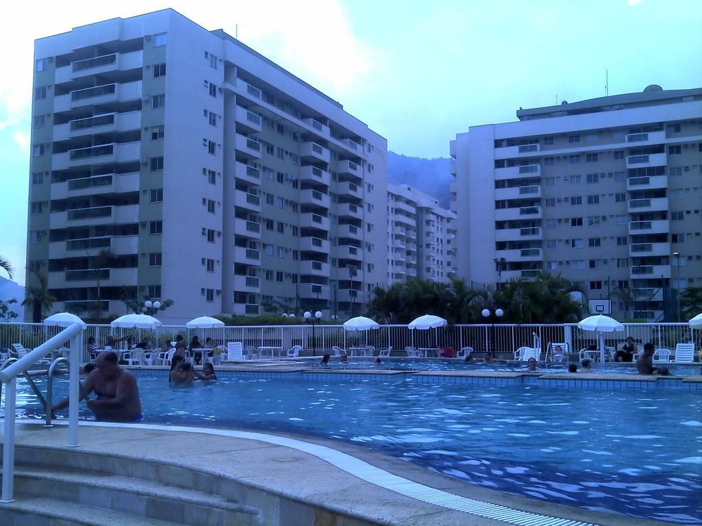 Apartment Pool View